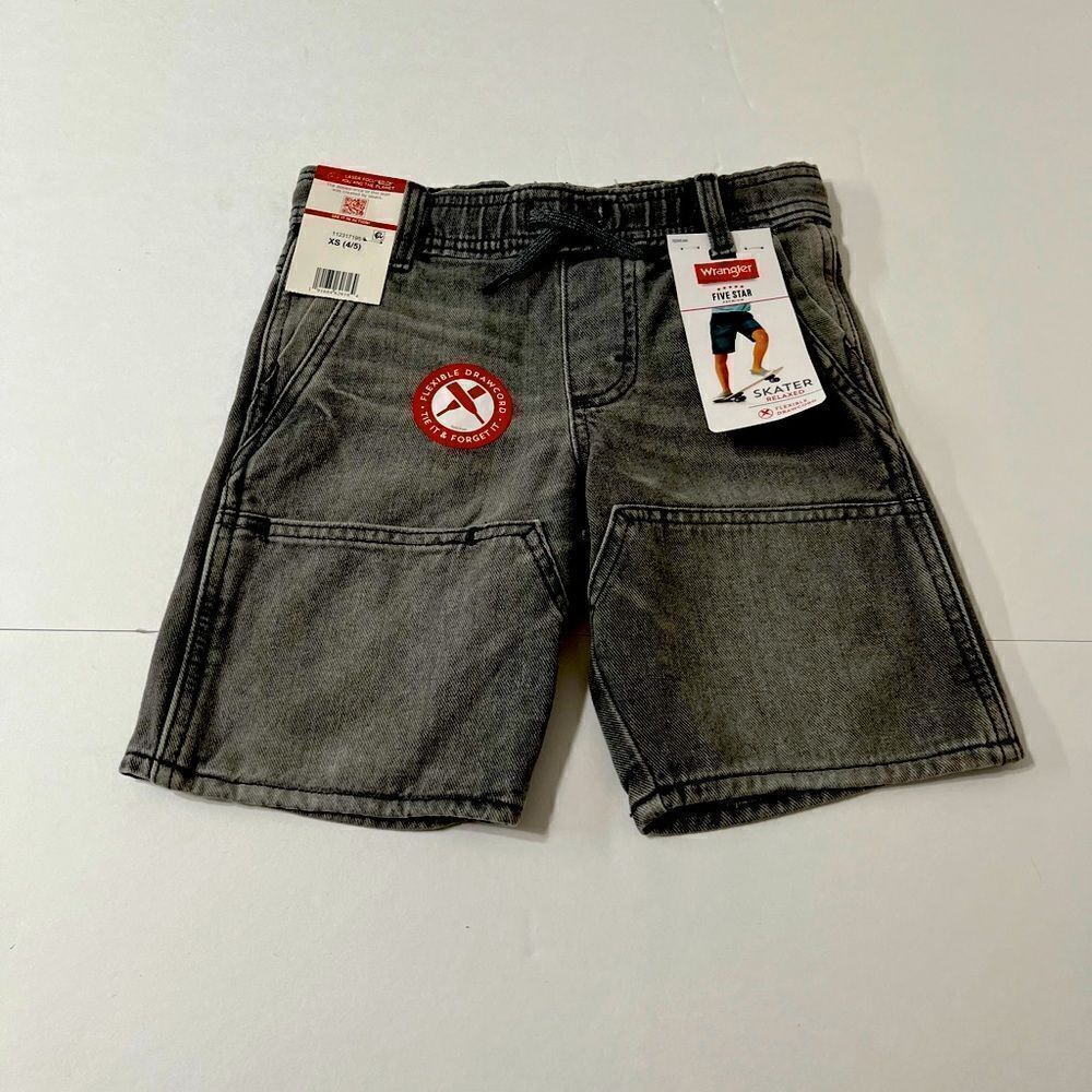 Wrangler Boys Skater Shorts  SizeXS(4-5)  NWT